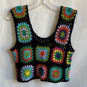 Colorful granny square crochet cropped tank top, size M